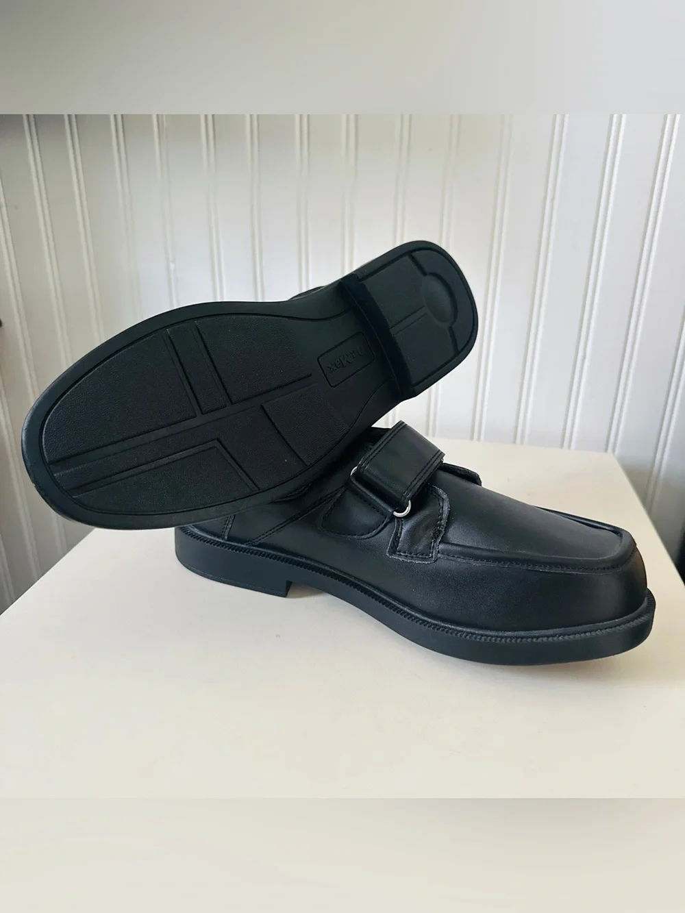 🔥Dr. Max Black Comfort Walking Shoes with Velcro Strap🖤